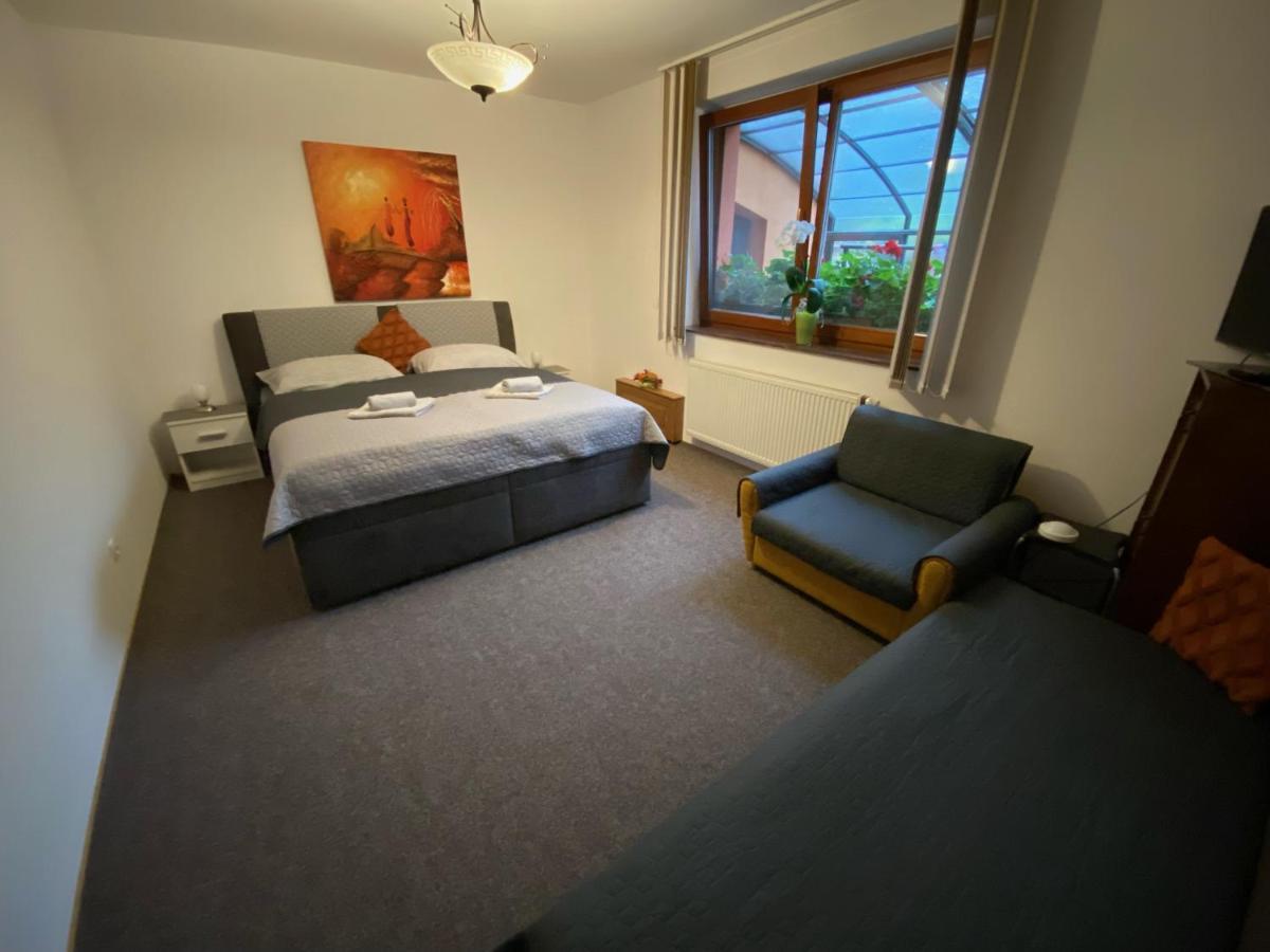 Brezno 2 Izbovy Apartman Sabi Ngoại thất bức ảnh